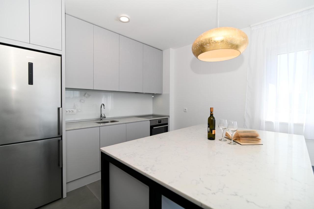 Apartment Laura, Free Parking, Balcony, 4 Ppl Τρογκίρ Εξωτερικό φωτογραφία