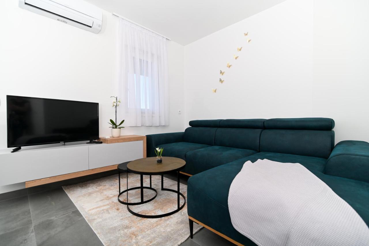 Apartment Laura, Free Parking, Balcony, 4 Ppl Τρογκίρ Εξωτερικό φωτογραφία