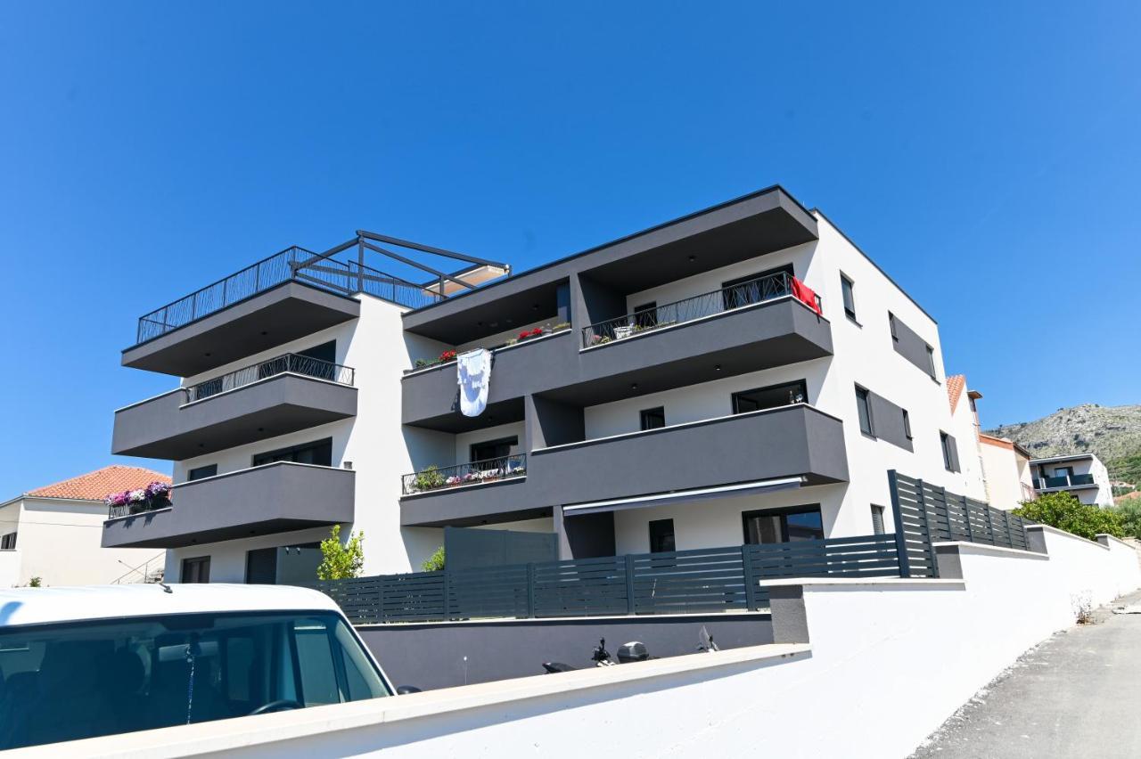 Apartment Laura, Free Parking, Balcony, 4 Ppl Τρογκίρ Εξωτερικό φωτογραφία